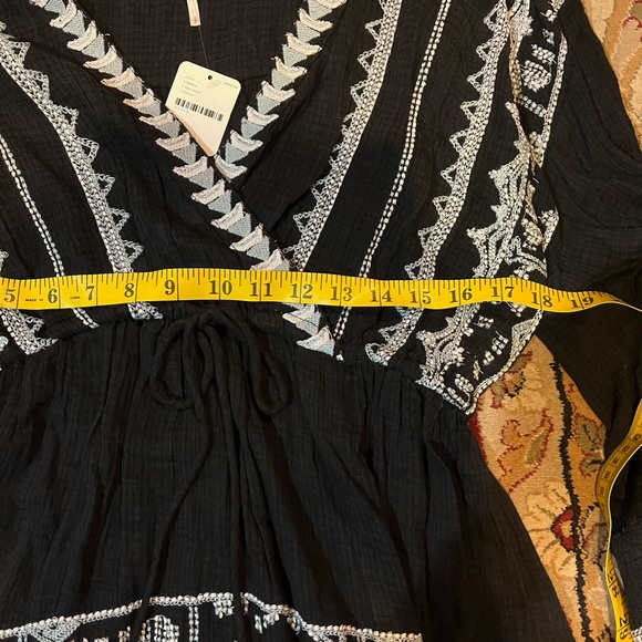 Saffron embroidered tunic in black.Free people.NWT - Picture 9 of 11